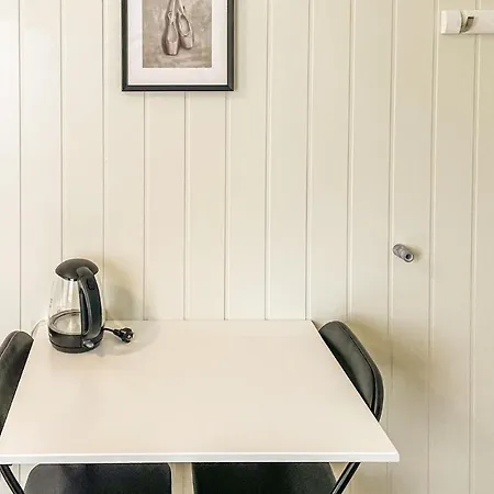 Apartamento Awesome In With Kitchenette